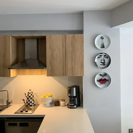 Apartment Sweet *